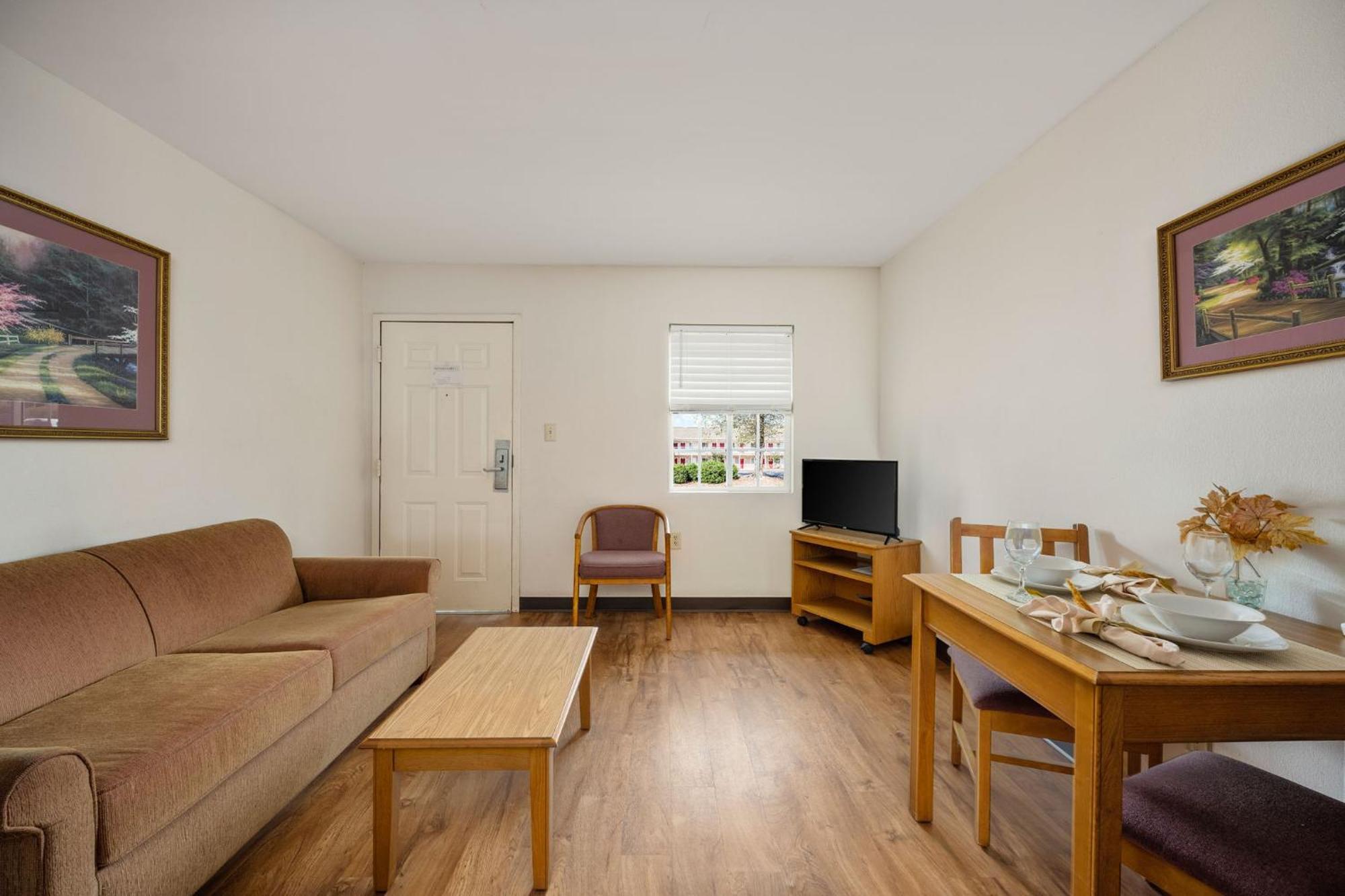 Affordable Suites Conover / Hickory Buitenkant foto